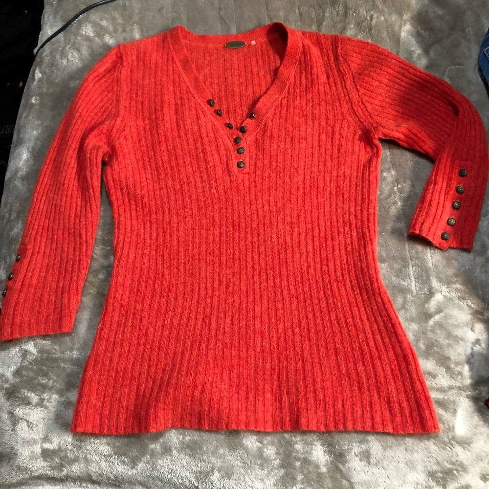 Size S 100% cashmere sweater